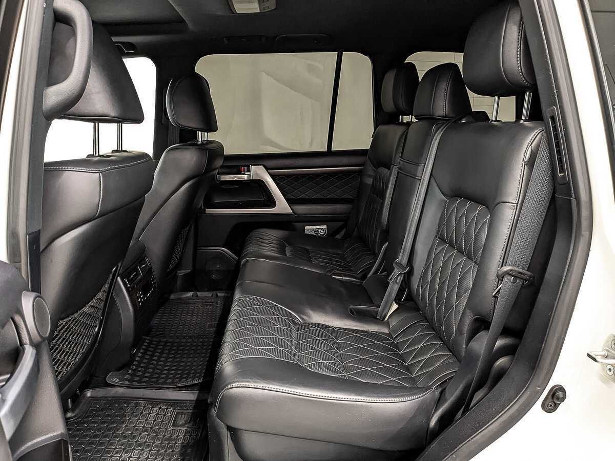 Toyota Land Cruiser 2017 года с пробегом. Фото: #14