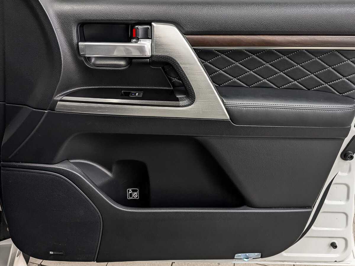 Toyota Land Cruiser 2017 года с пробегом. Фото: #21