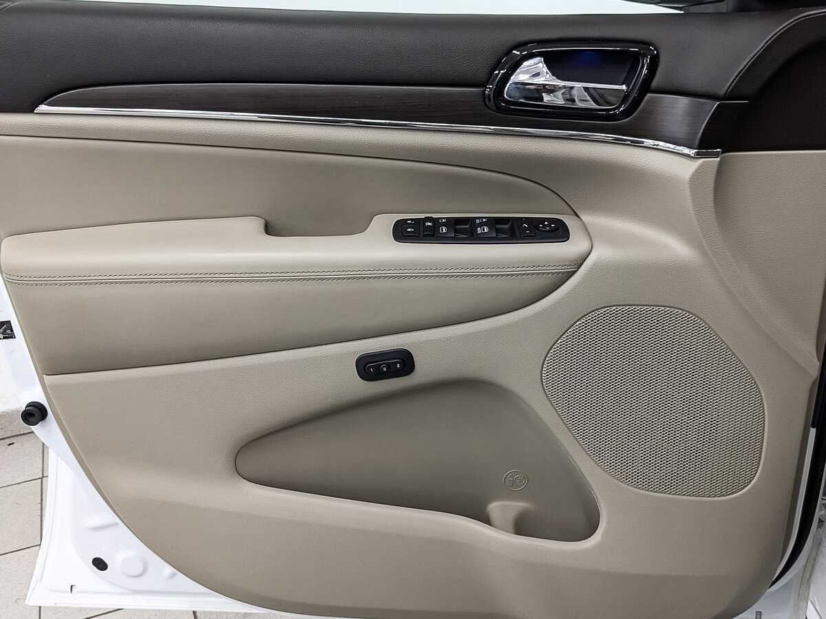 Jeep Grand Cherokee 2021 года с пробегом. Фото: #15