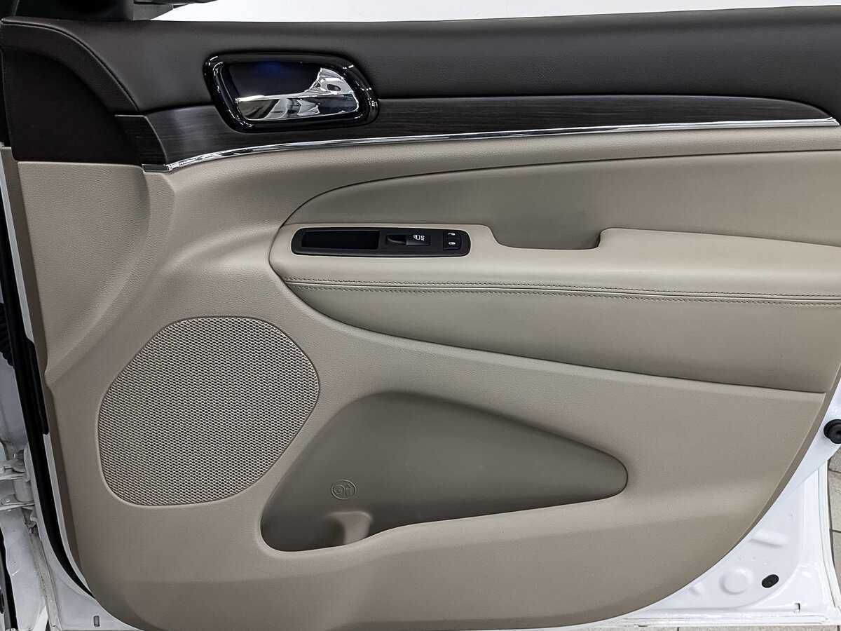 Jeep Grand Cherokee 2021 года с пробегом. Фото: #22