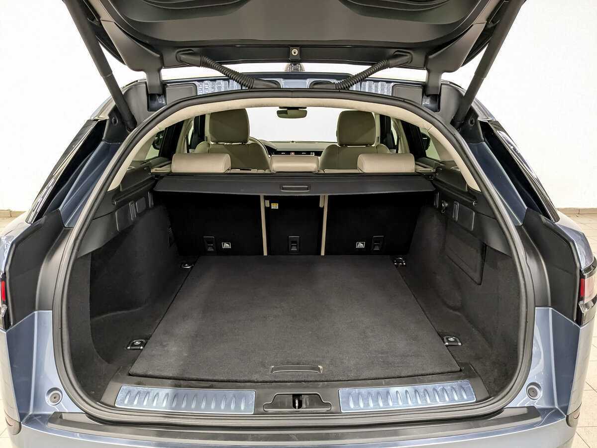 Land Rover Range Rover Velar 2020 года с пробегом. Фото: #9