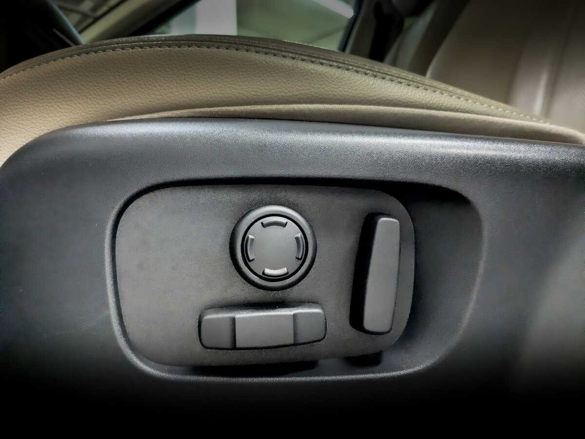 Land Rover Range Rover Velar 2020 года с пробегом. Фото: #20