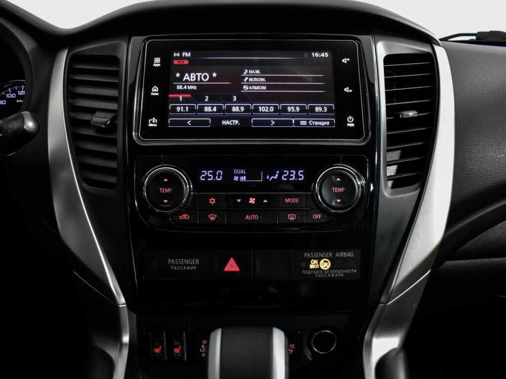 Mitsubishi Pajero Sport 2019 года с пробегом. Фото: #13