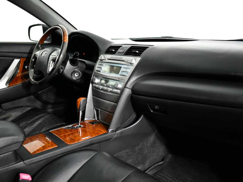 Toyota Camry 2008 года с пробегом. Фото: #8