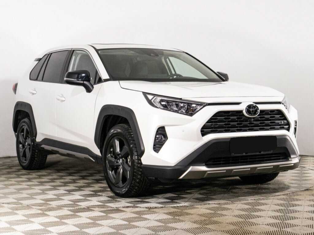 Toyota RAV4 2022 года с пробегом. Фото: #2