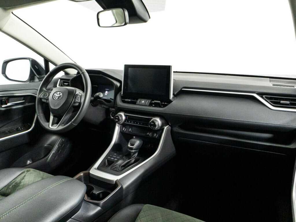 Toyota RAV4 2022 года с пробегом. Фото: #8