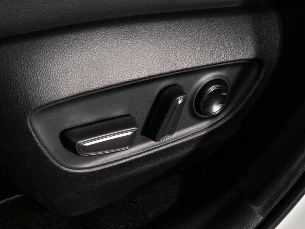 Toyota RAV4 2022 года с пробегом. Фото: #14