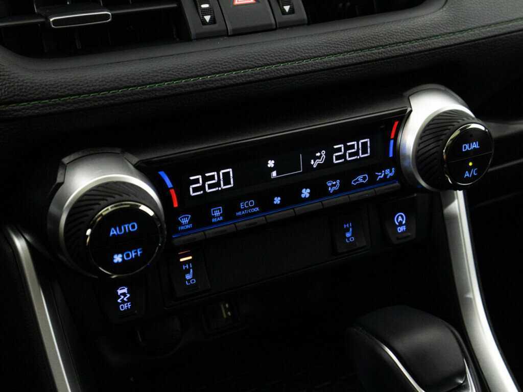 Toyota RAV4 2022 года с пробегом. Фото: #18