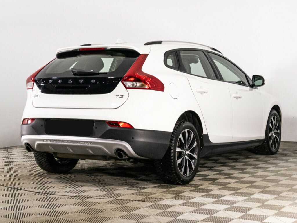 Volvo V40 Cross Country 2019 года с пробегом. Фото: #4