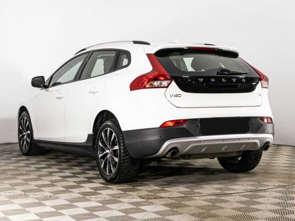 Volvo V40 Cross Country 2019 года с пробегом. Фото: #6