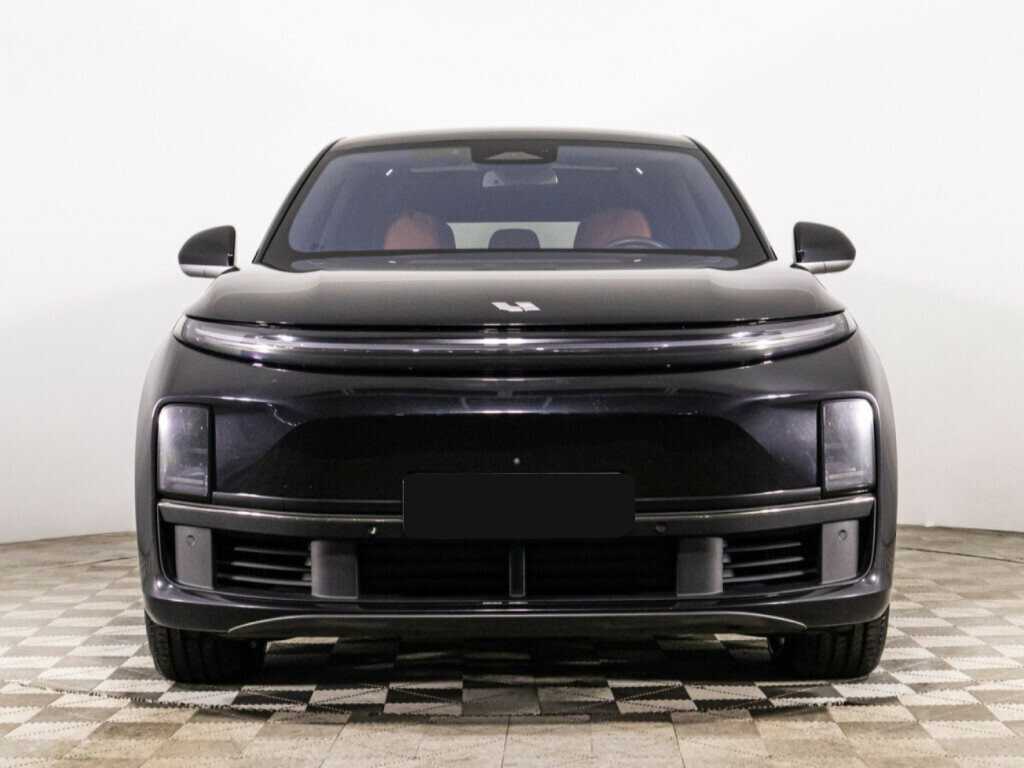 LiXiang L7 2023 года с пробегом. Фото: #1