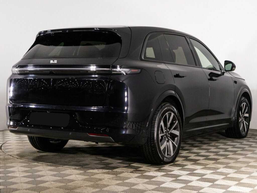 LiXiang L7 2023 года с пробегом. Фото: #3