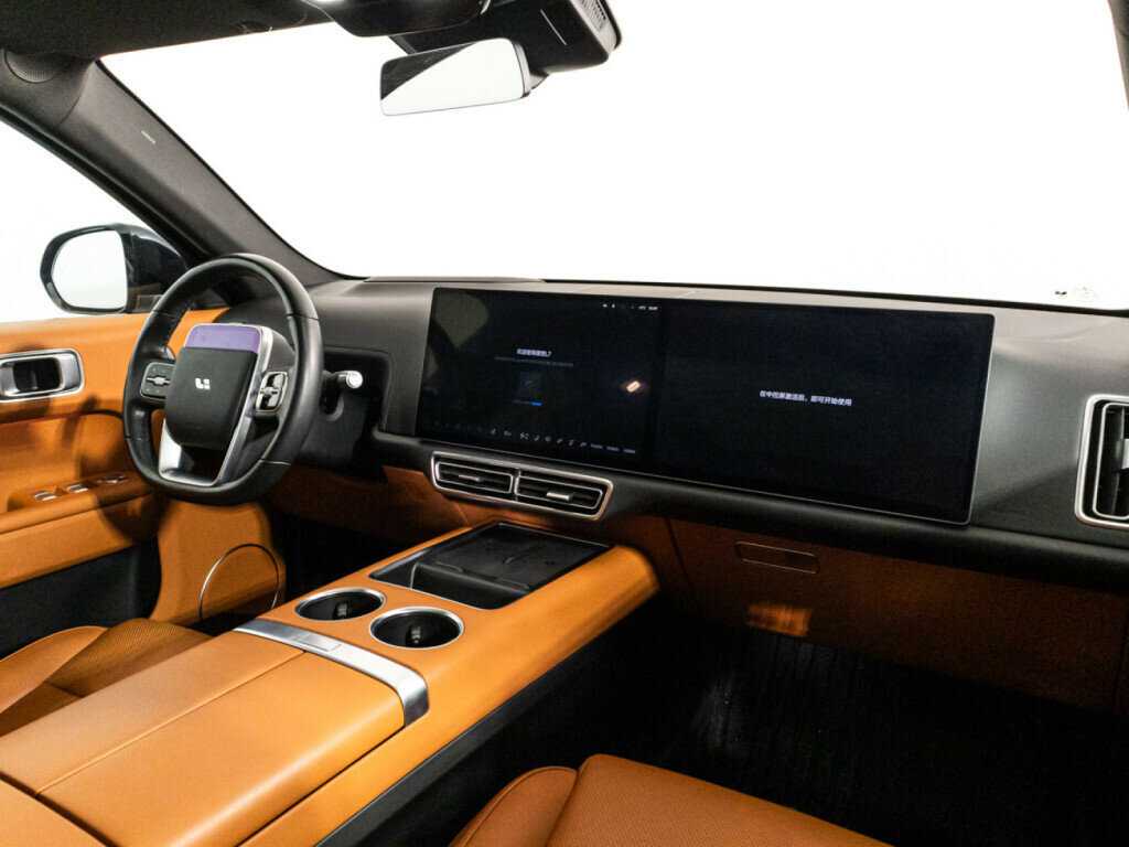 LiXiang L7 2023 года с пробегом. Фото: #6