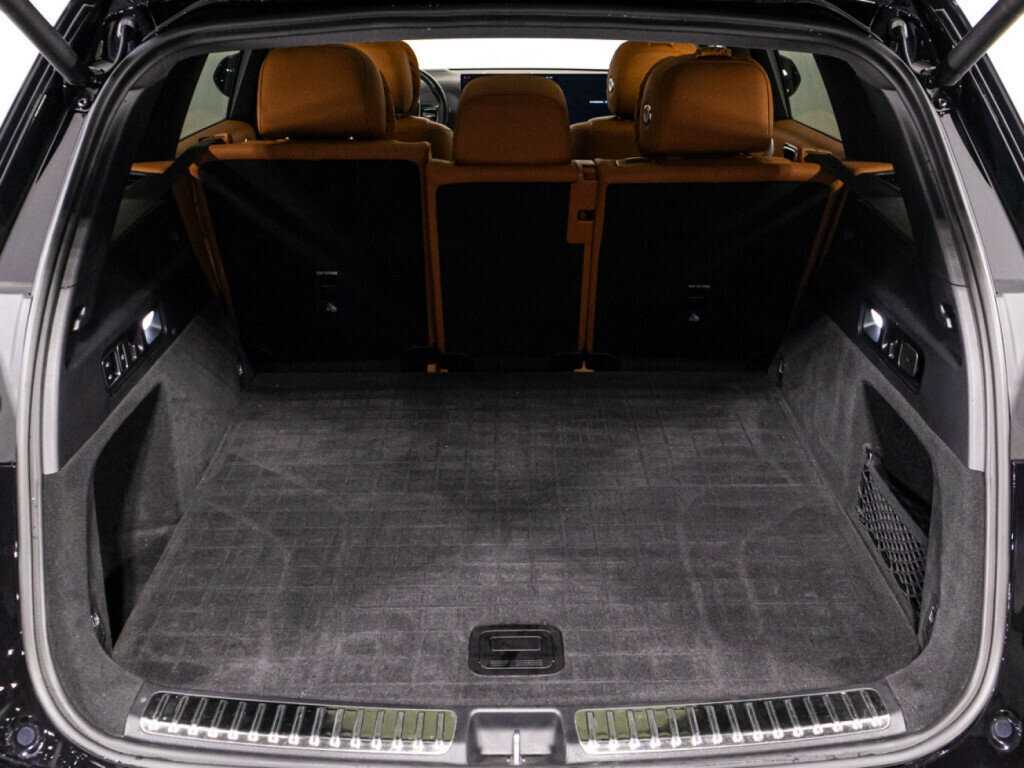 LiXiang L7 2023 года с пробегом. Фото: #11