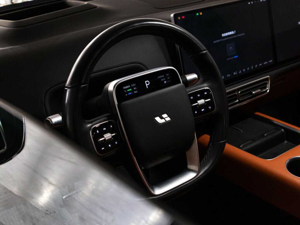 LiXiang L7 2023 года с пробегом. Фото: #25