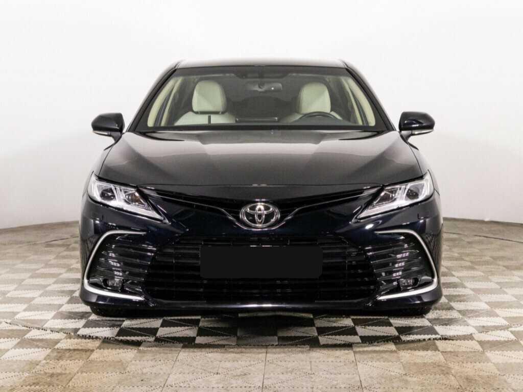 Toyota Camry 2021 года с пробегом. Фото: #1