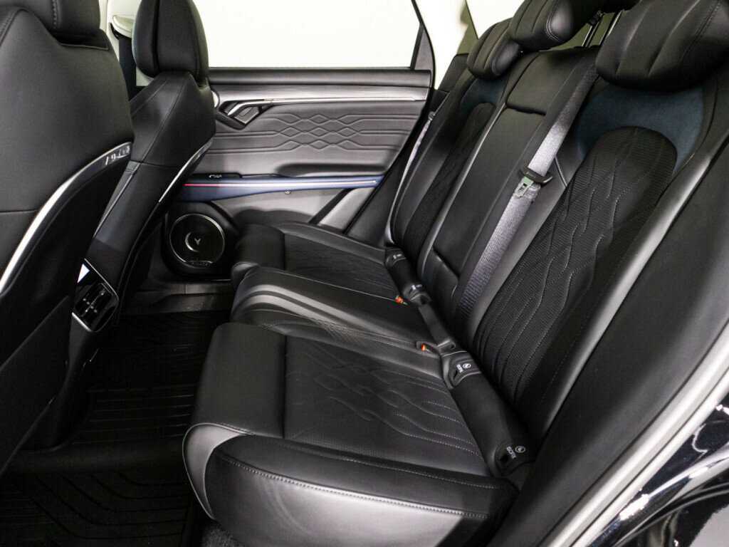 Voyah Free 2023 года с пробегом. Фото: #9