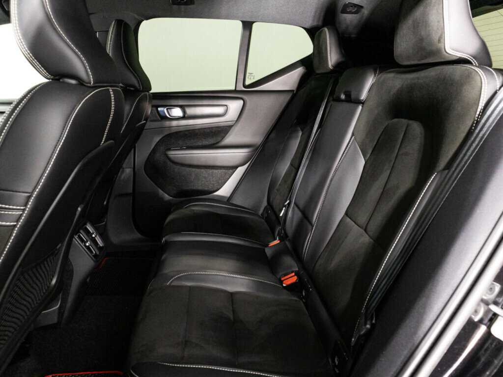 Volvo XC40 2021 года с пробегом. Фото: #9