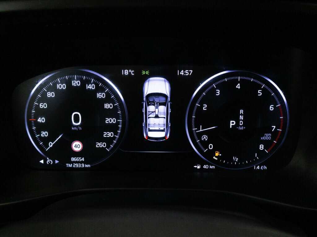 Volvo XC40 2021 года с пробегом. Фото: #11