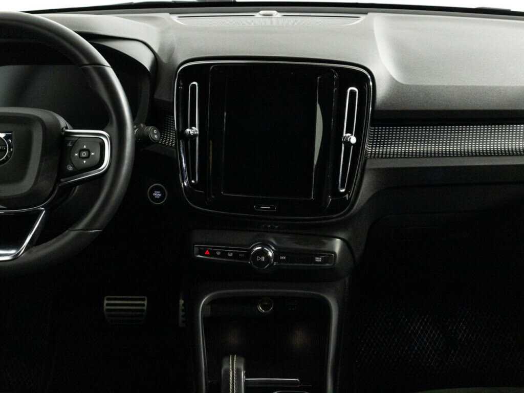 Volvo XC40 2021 года с пробегом. Фото: #13