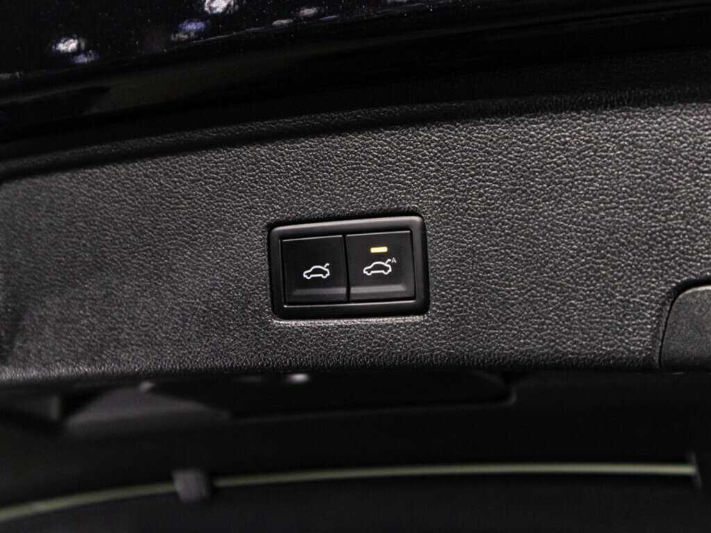 Volkswagen Touareg 2019 года с пробегом. Фото: #14