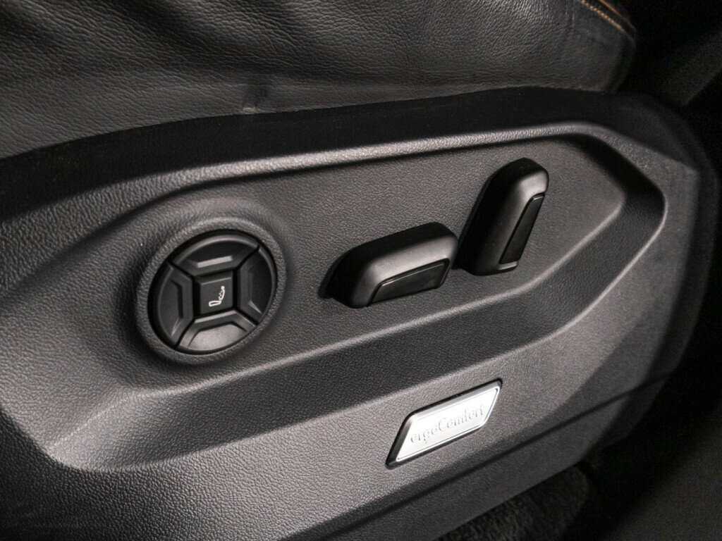 Volkswagen Touareg 2019 года с пробегом. Фото: #15