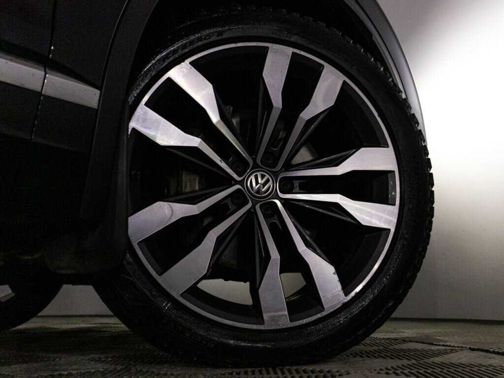 Volkswagen Touareg 2019 года с пробегом. Фото: #27