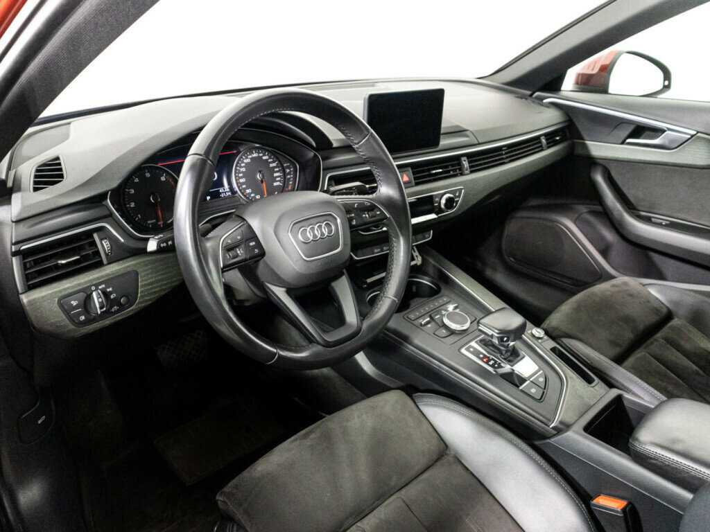 Audi A4 2019 года с пробегом. Фото: #10