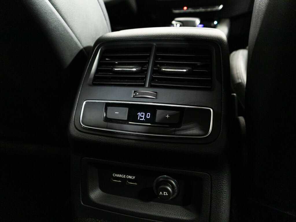 Audi A4 2019 года с пробегом. Фото: #20