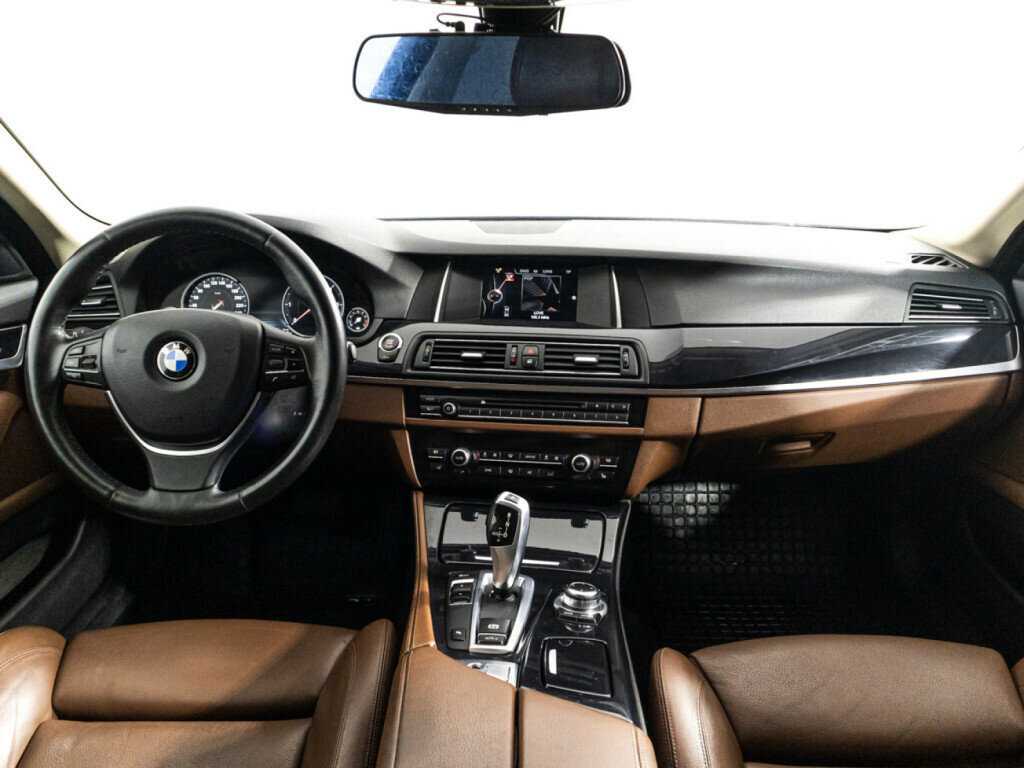 BMW 5 серии 2015 года с пробегом. Фото: #12