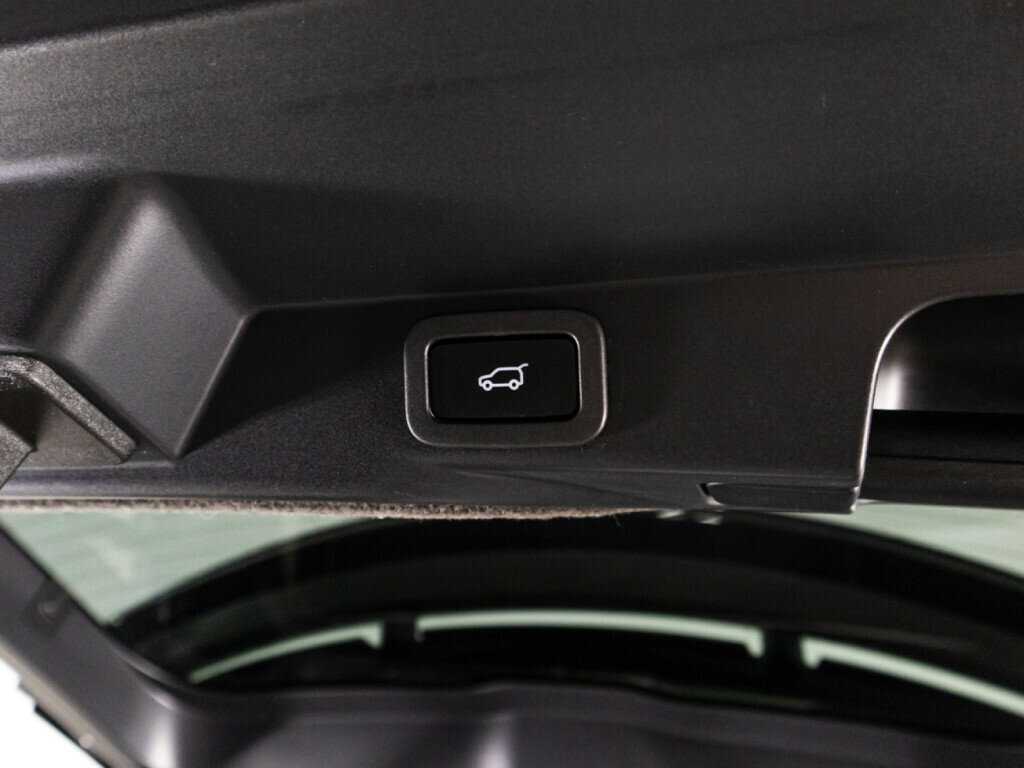 Land Rover Range Rover Sport 2020 года с пробегом. Фото: #15