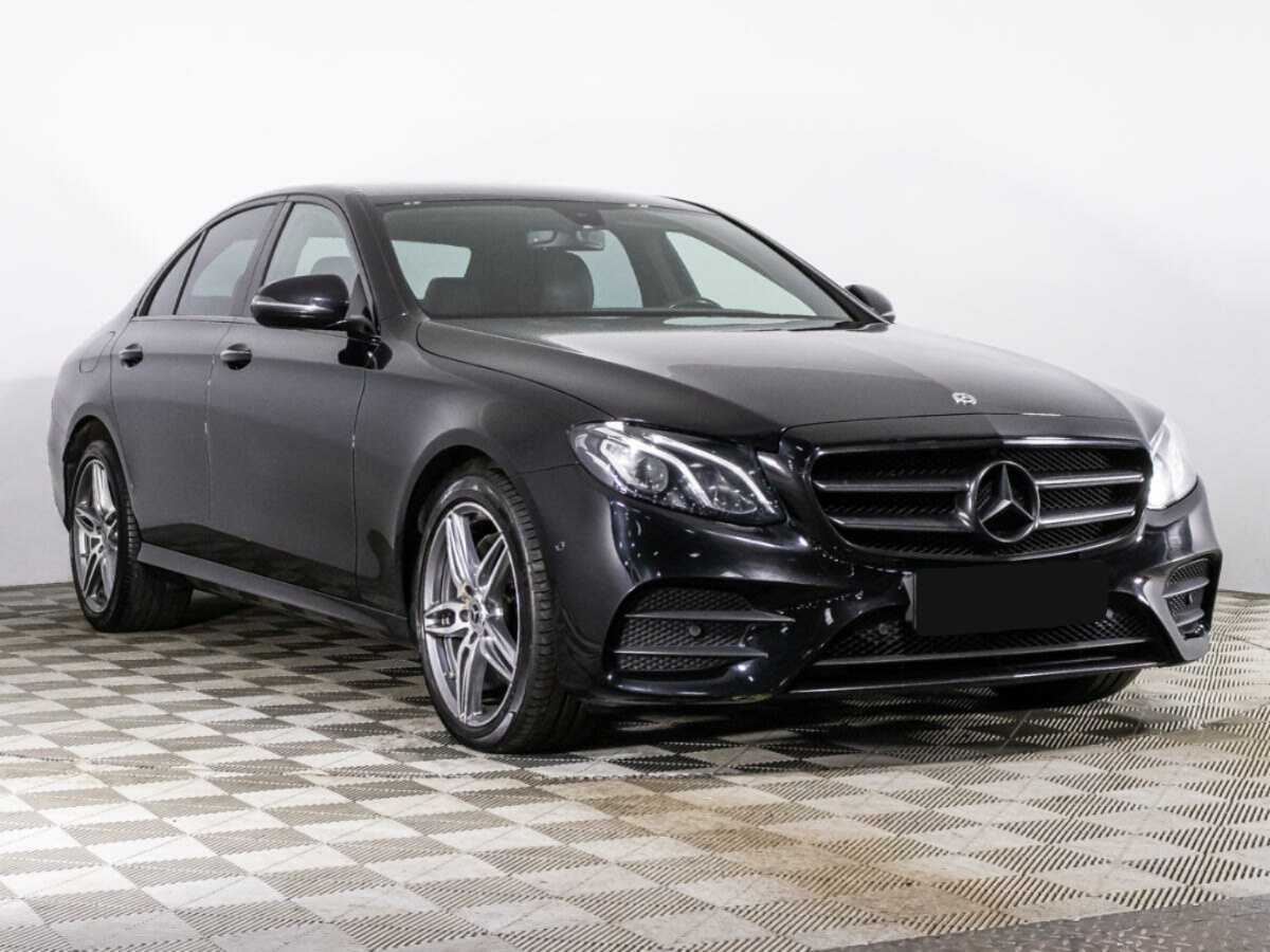 Mercedes-Benz E-Класс 2019 года с пробегом. Фото: #2