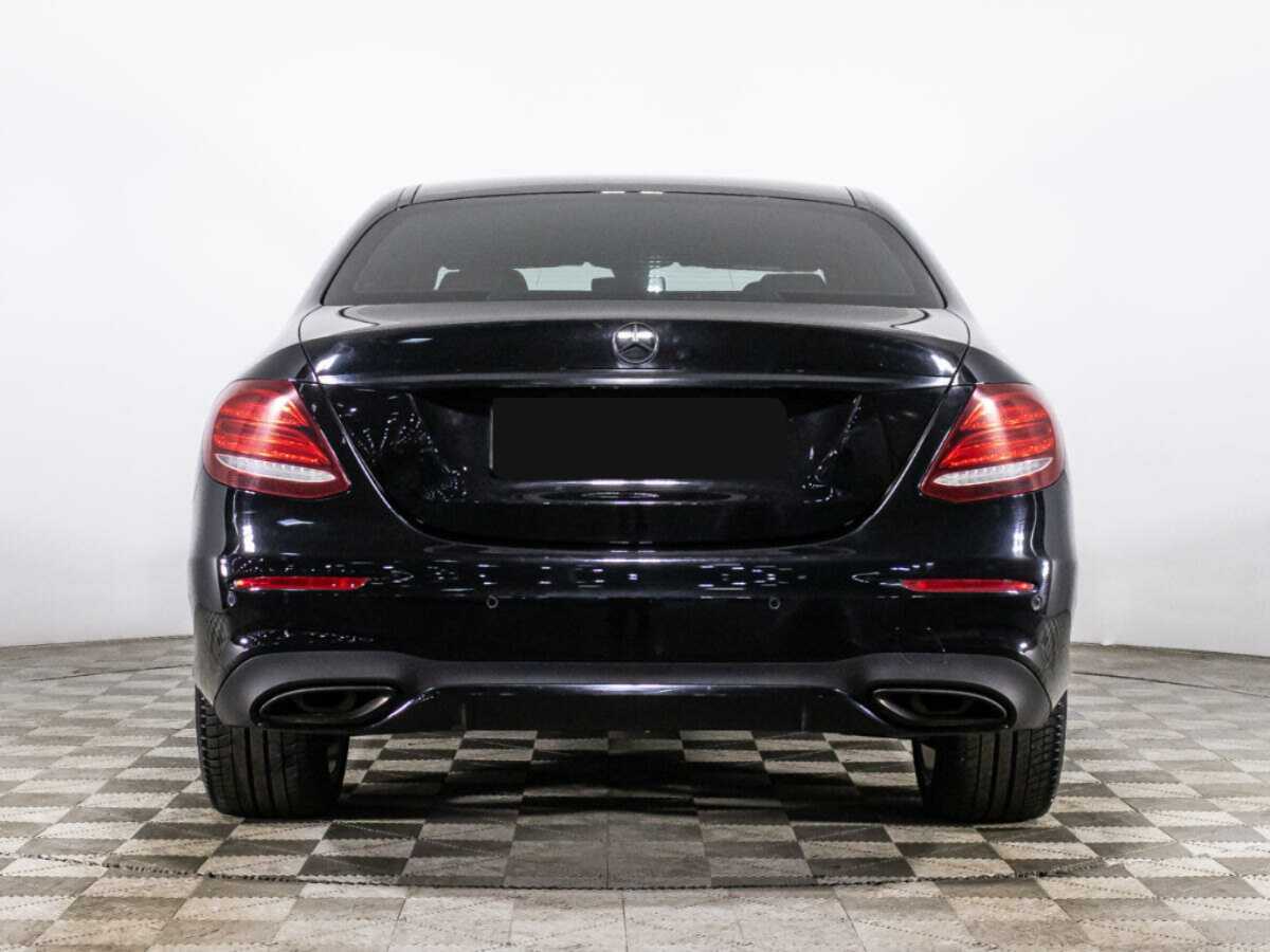 Mercedes-Benz E-Класс 2019 года с пробегом. Фото: #4
