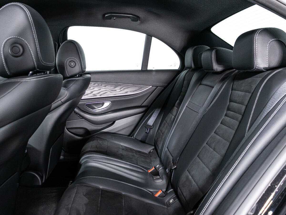 Mercedes-Benz E-Класс 2019 года с пробегом. Фото: #7