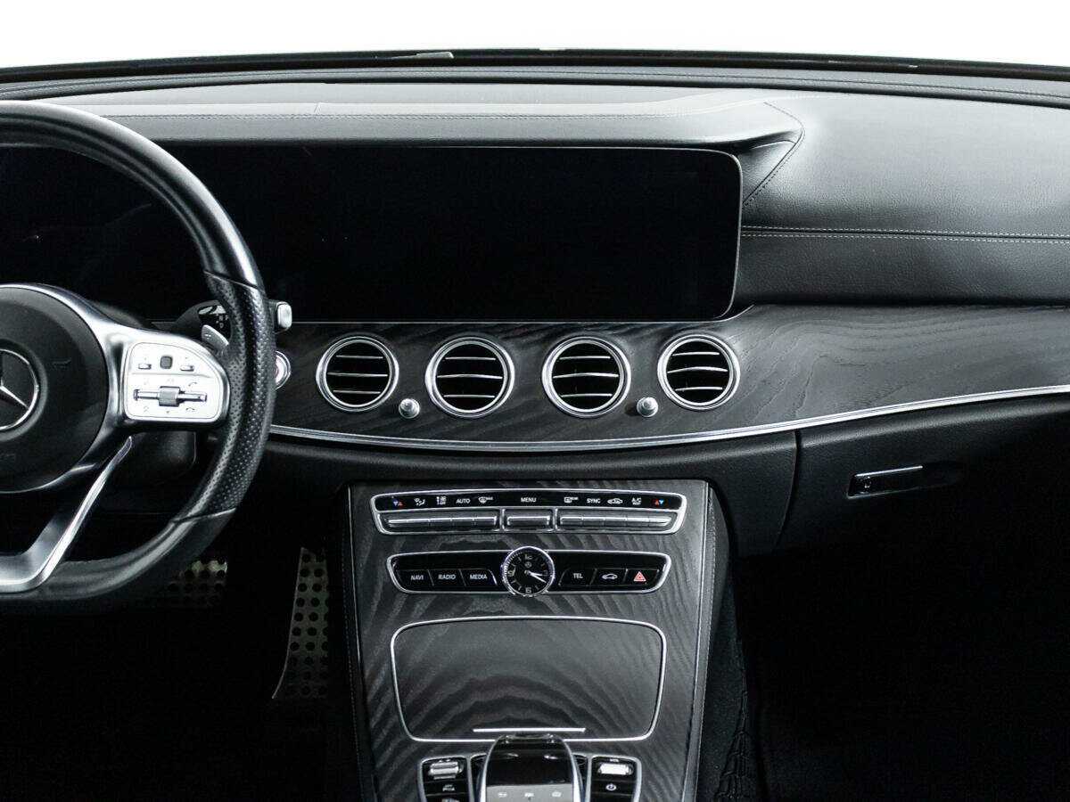 Mercedes-Benz E-Класс 2019 года с пробегом. Фото: #11