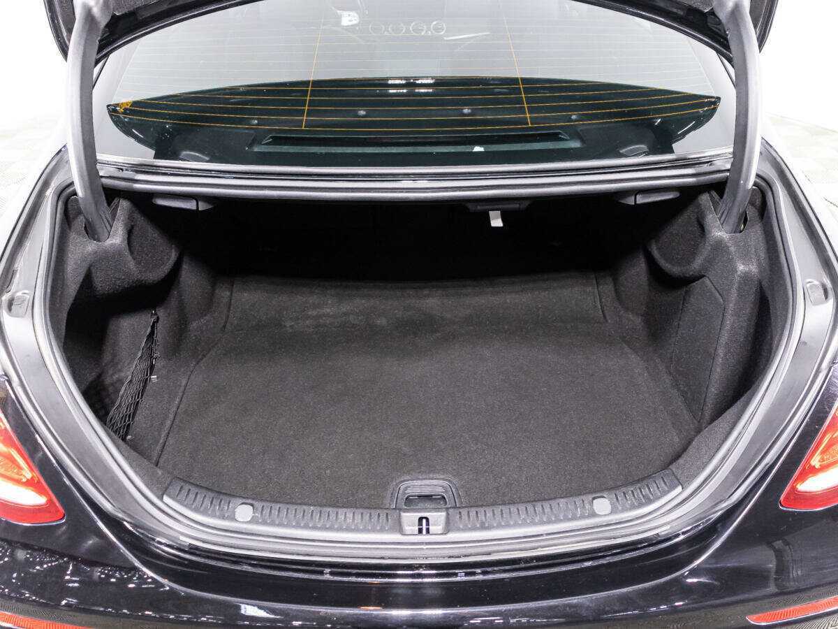 Mercedes-Benz E-Класс 2019 года с пробегом. Фото: #12