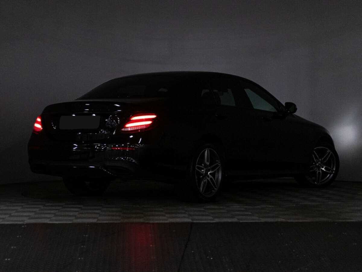 Mercedes-Benz E-Класс 2019 года с пробегом. Фото: #19