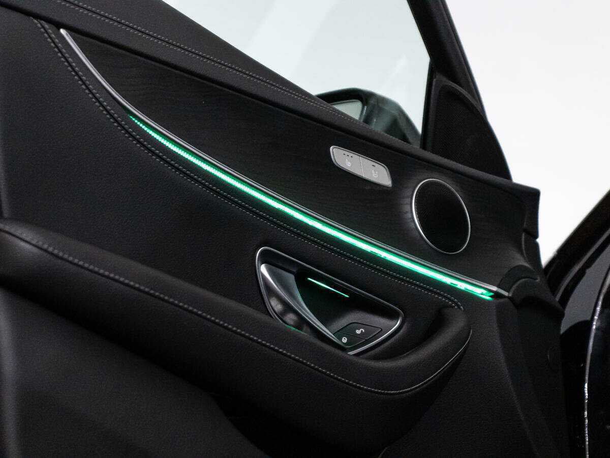 Mercedes-Benz E-Класс 2019 года с пробегом. Фото: #27