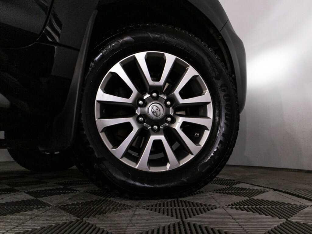 Toyota Land Cruiser Prado 2018 года с пробегом. Фото: #23