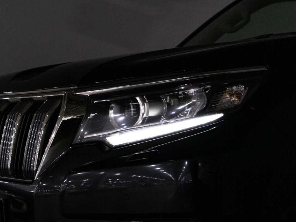 Toyota Land Cruiser Prado 2018 года с пробегом. Фото: #26