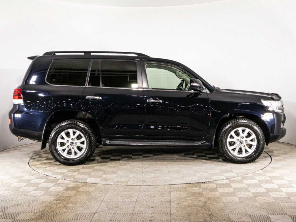 Toyota Land Cruiser 2016 года с пробегом. Фото: #3