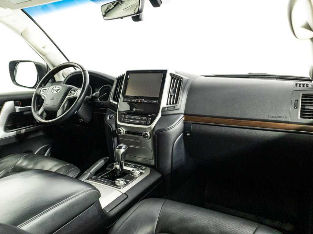 Toyota Land Cruiser 2016 года с пробегом. Фото: #8