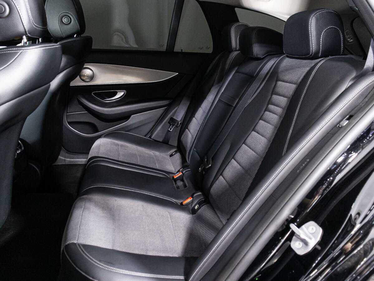 Mercedes-Benz E-Класс 2017 года с пробегом. Фото: #9