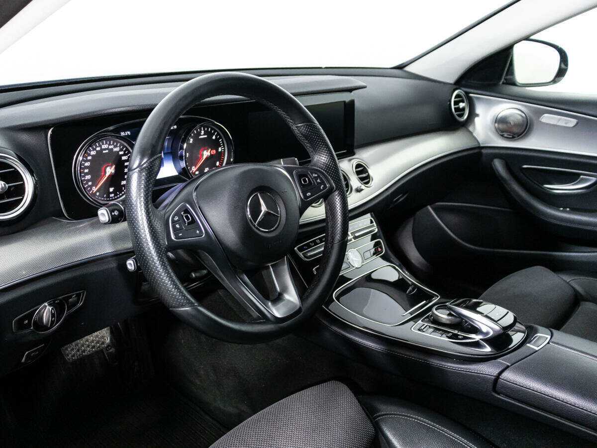 Mercedes-Benz E-Класс 2017 года с пробегом. Фото: #10