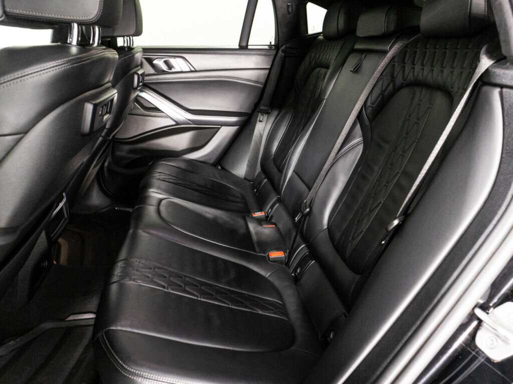 BMW X6 2021 года с пробегом. Фото: #9