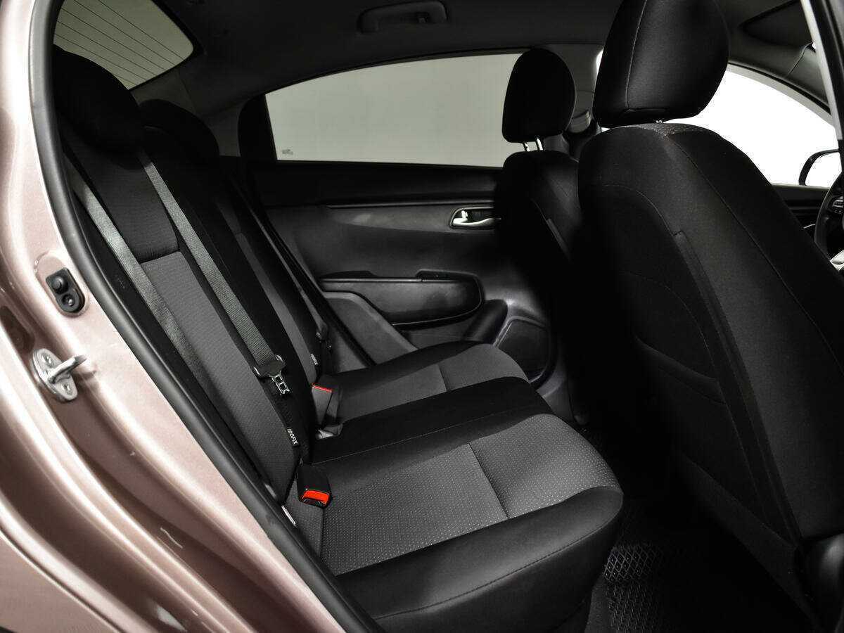 Б/У Киа Рио 2021 года. Фото: #9