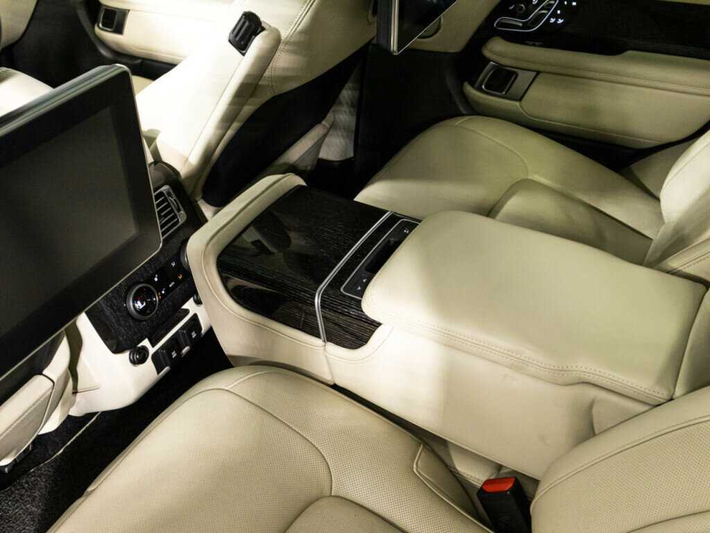 Land Rover Range Rover 2019 года с пробегом. Фото: #19