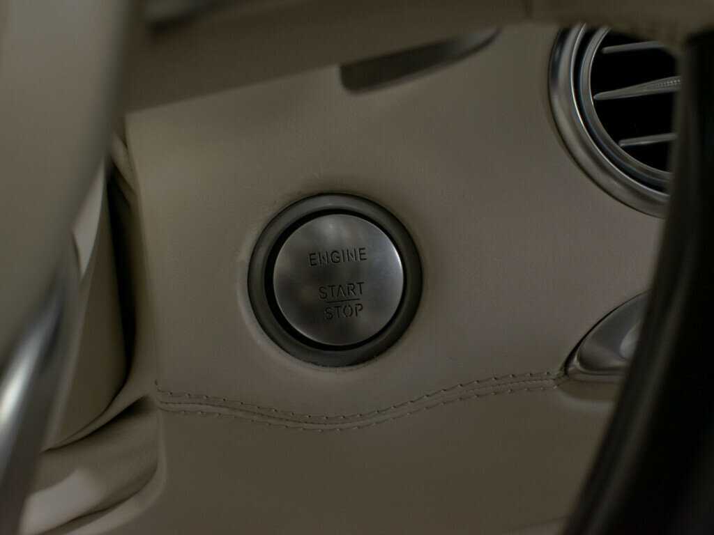 Mercedes-Benz S-Класс AMG 2015 года с пробегом. Фото: #13