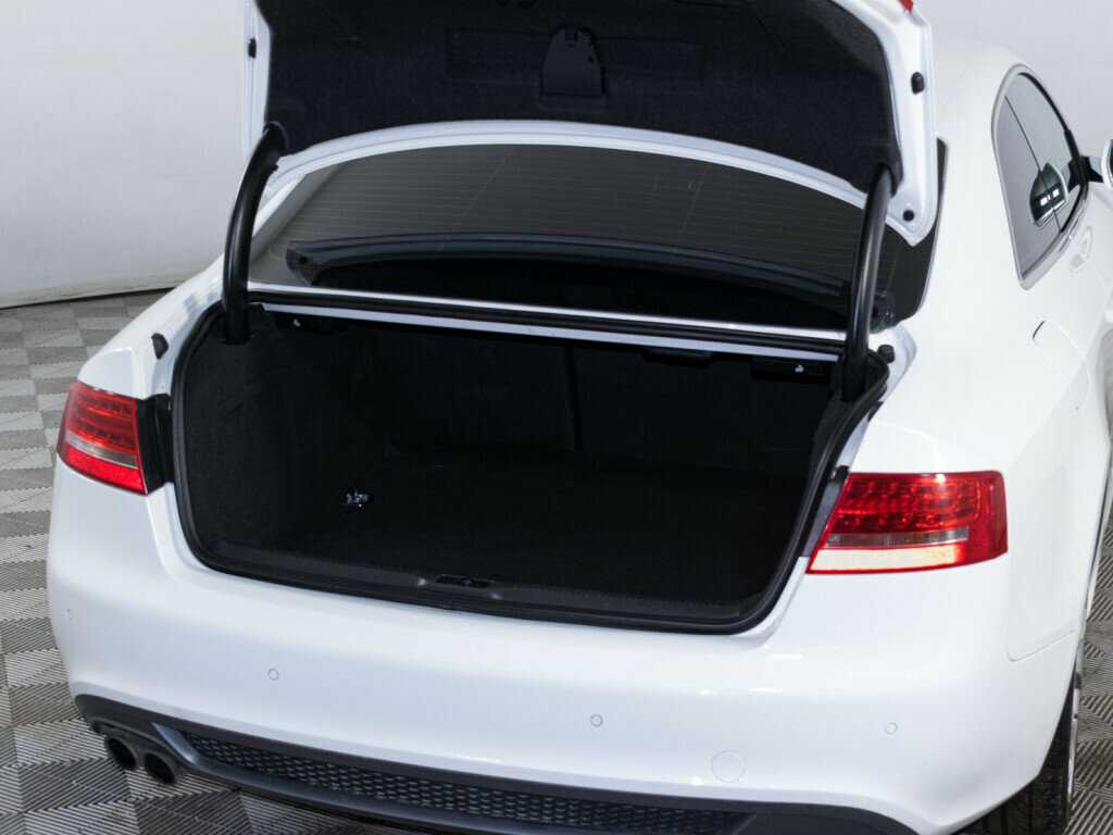 Audi A5 2010 года с пробегом. Фото: #6