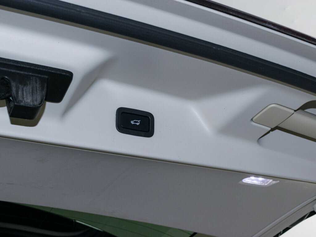 Land Rover Range Rover 2019 года с пробегом. Фото: #7